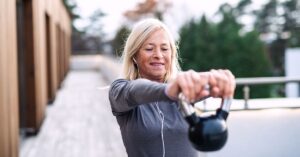 How to use a Kettlebell for beginners